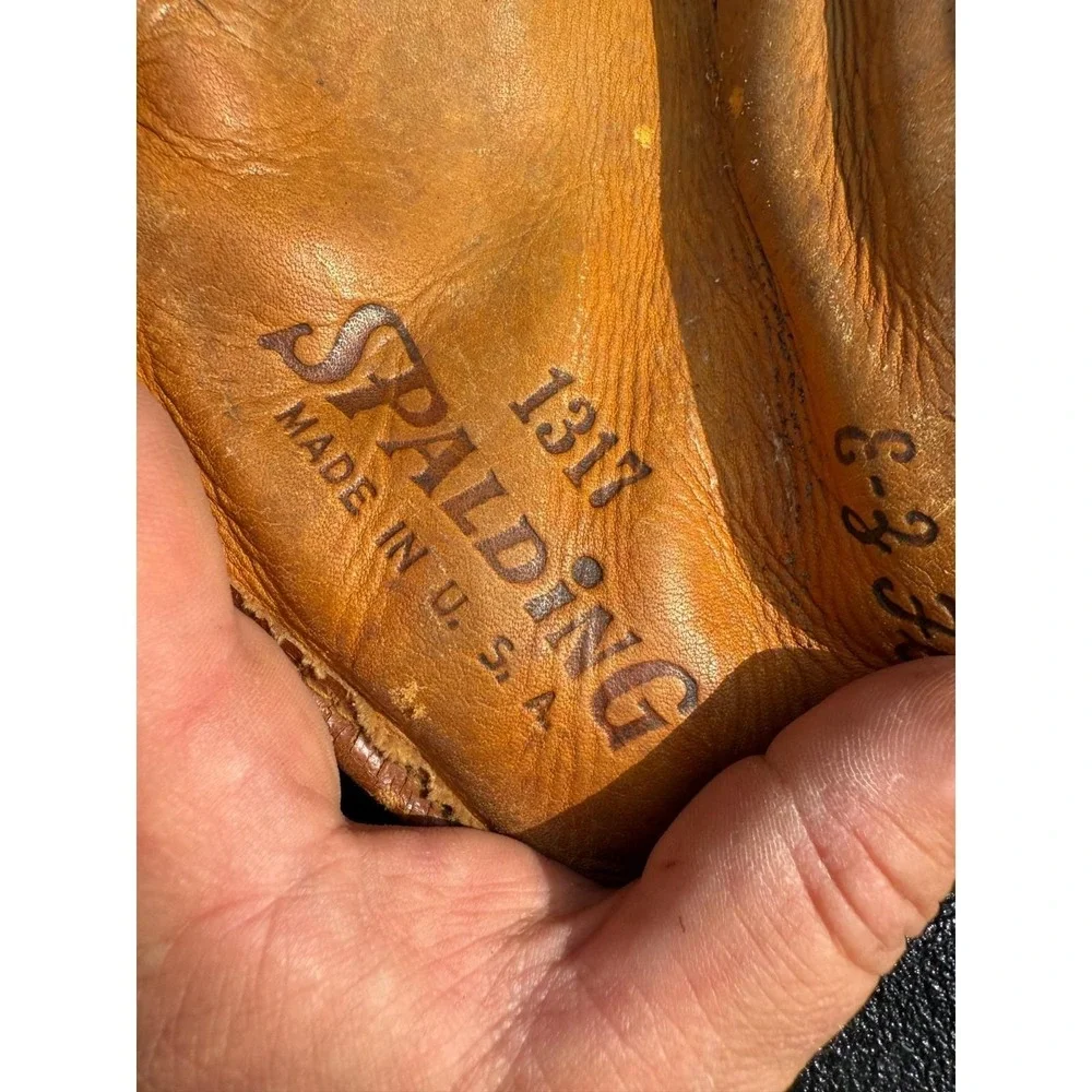 Vintage Spalding Trapper Model 1317 Baseball Catcher's Mitt Glove Made in USA - Picture 4 of 6